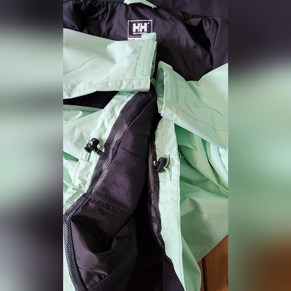 Helly Hansen Mint Green Outdoor Jacket With Lining Size Medium - Picture 7 of 9